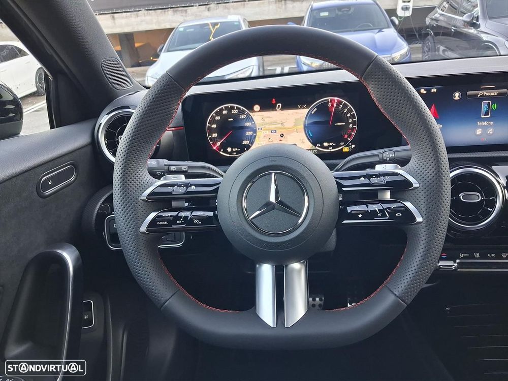 Mercedes-Benz A 250 - 22