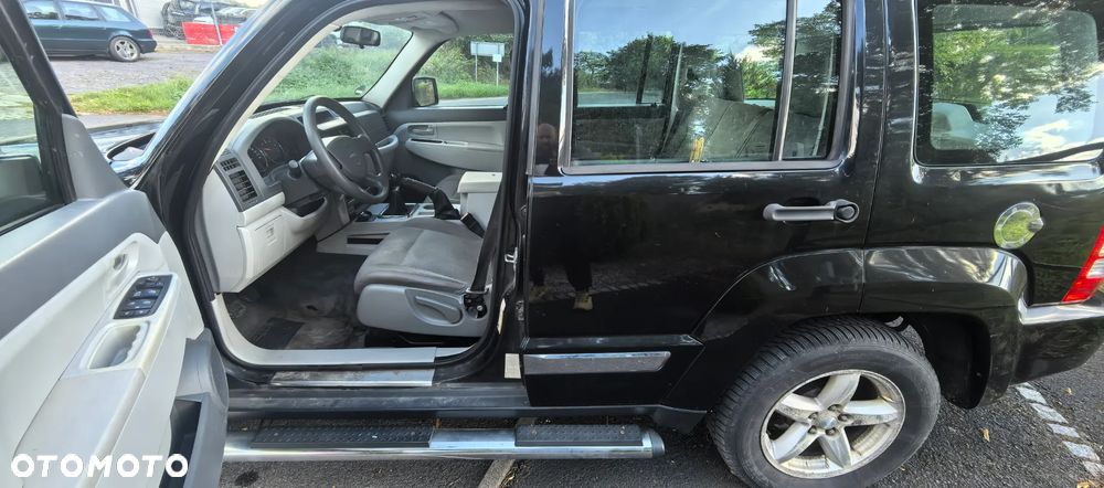 Jeep Cherokee - 11