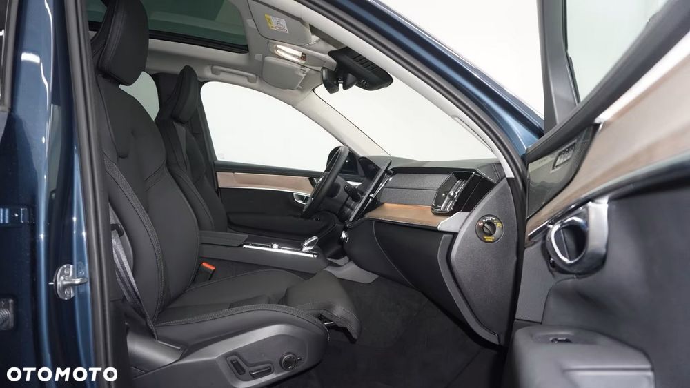 Volvo XC 90 T8 AWD Plug-In Hybrid Plus Dark 7os - 13