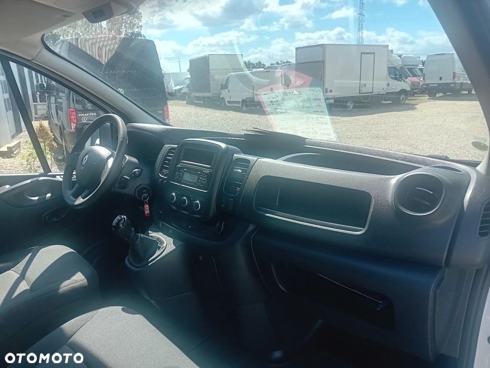 Renault Trafic - 15