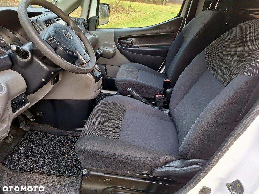 Nissan NV200 - 23