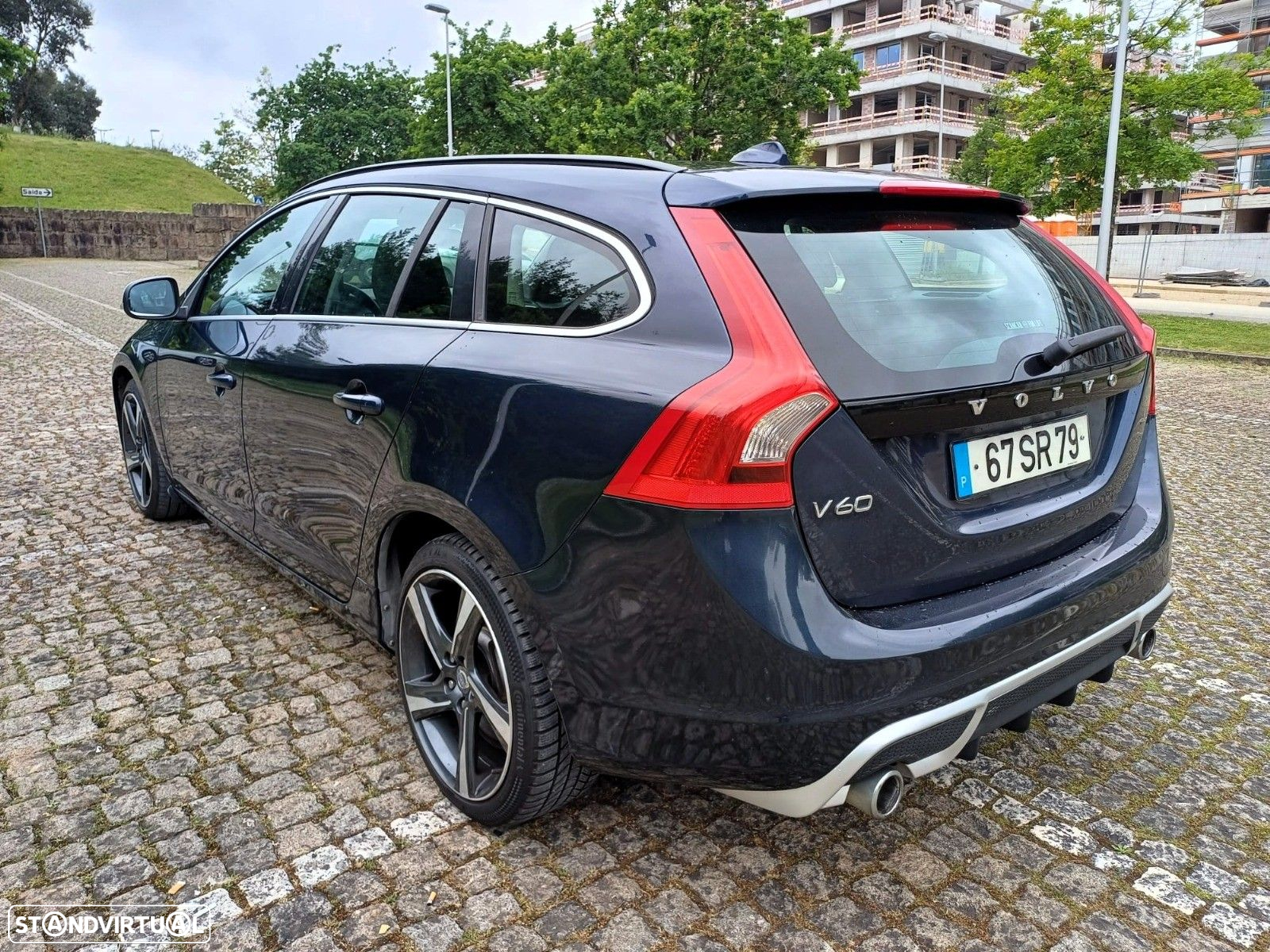 Volvo V60 1.6 D2 R-Design Momentum - 11