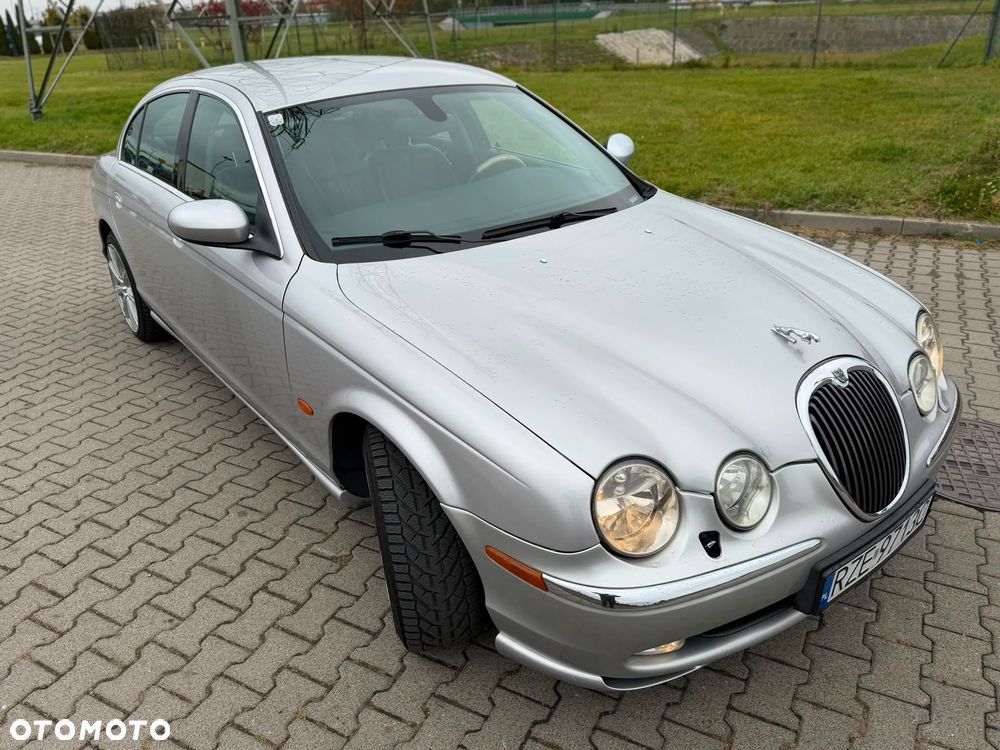 Jaguar S-Type - 31