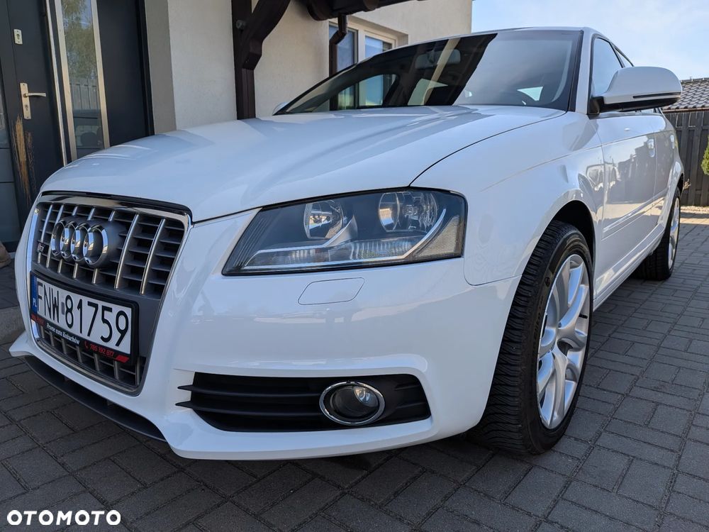 Audi A3 Sportback - 2