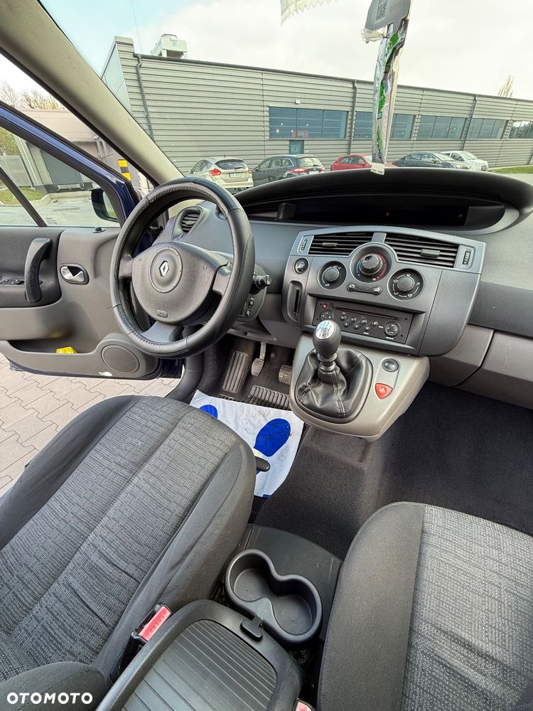 Renault Scenic 1.6 16V Authentique - 31