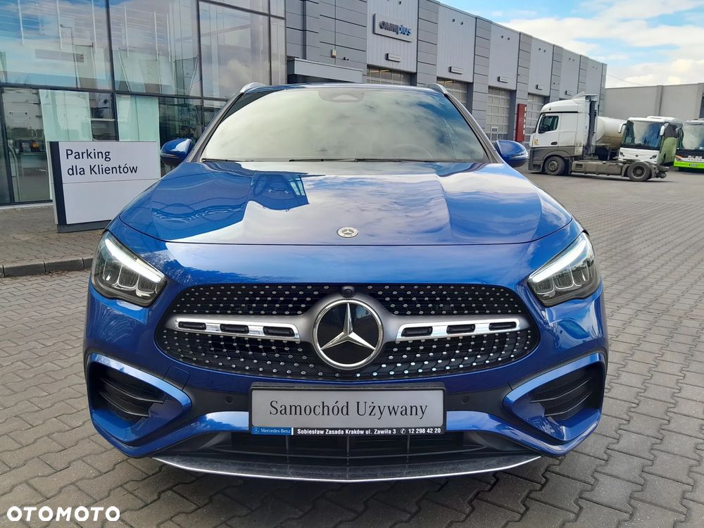 Mercedes-Benz GLA 200 AMG Line - 10