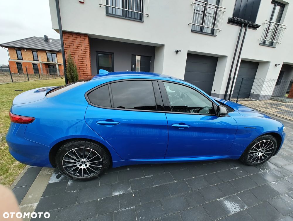 Alfa Romeo Giulia 2.0 Turbo Estrema Q4 - 4