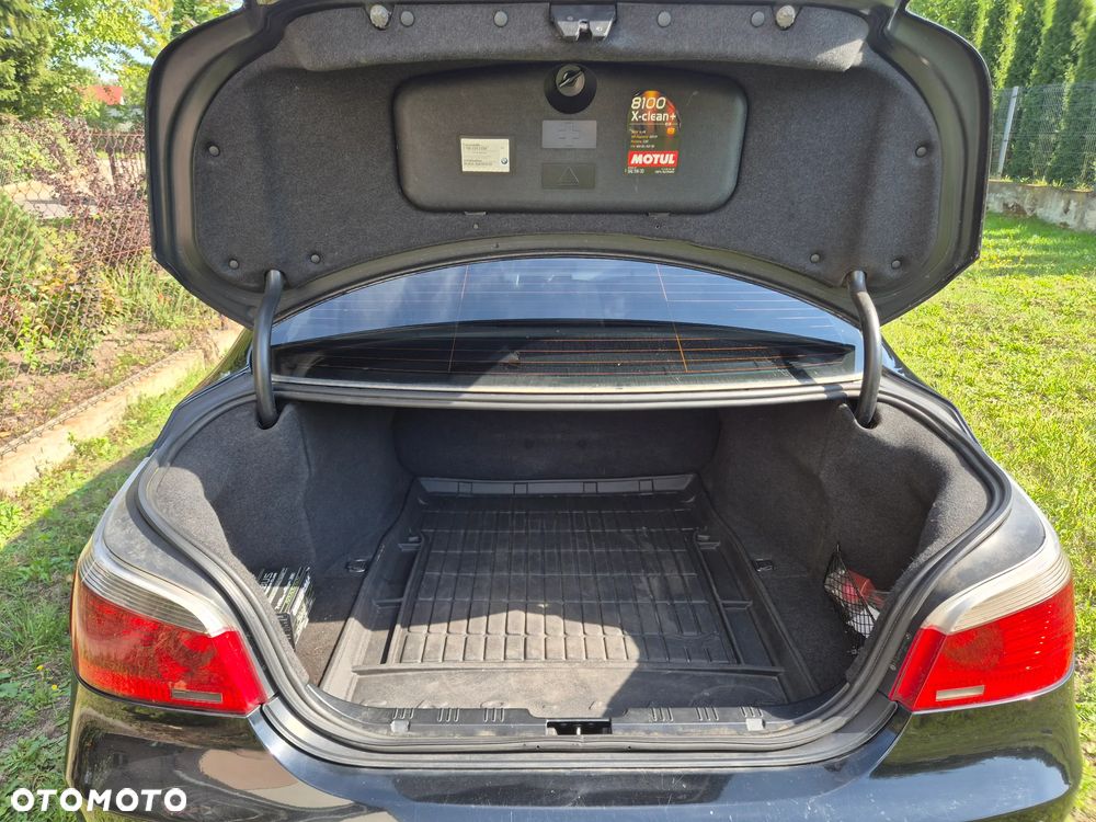 BMW Seria 5 525d - 10