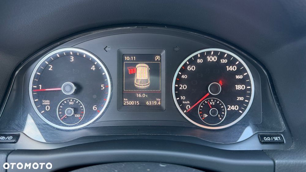 Volkswagen Tiguan 2.0 TDI 4Mot Perfectline R-Style DSG - 14
