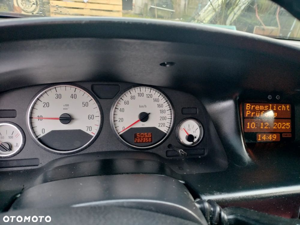 Opel Zafira 1.8 16V Elegance - 6