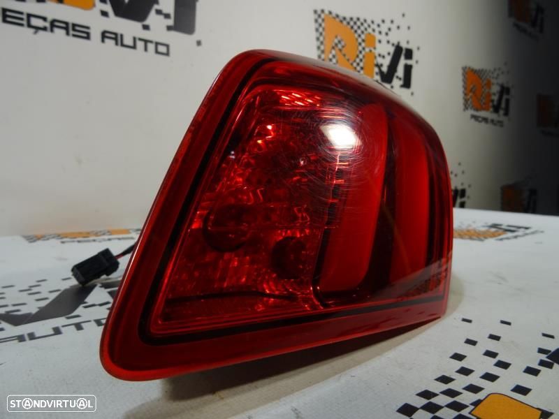 Farolim Direito Peugeot 308 Ii  Farolim Direito Da Mala Peugeot 308 2 - 3
