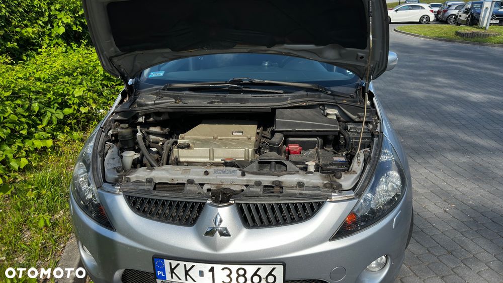 Mitsubishi Grandis 2.4 Intense (lea) - 18