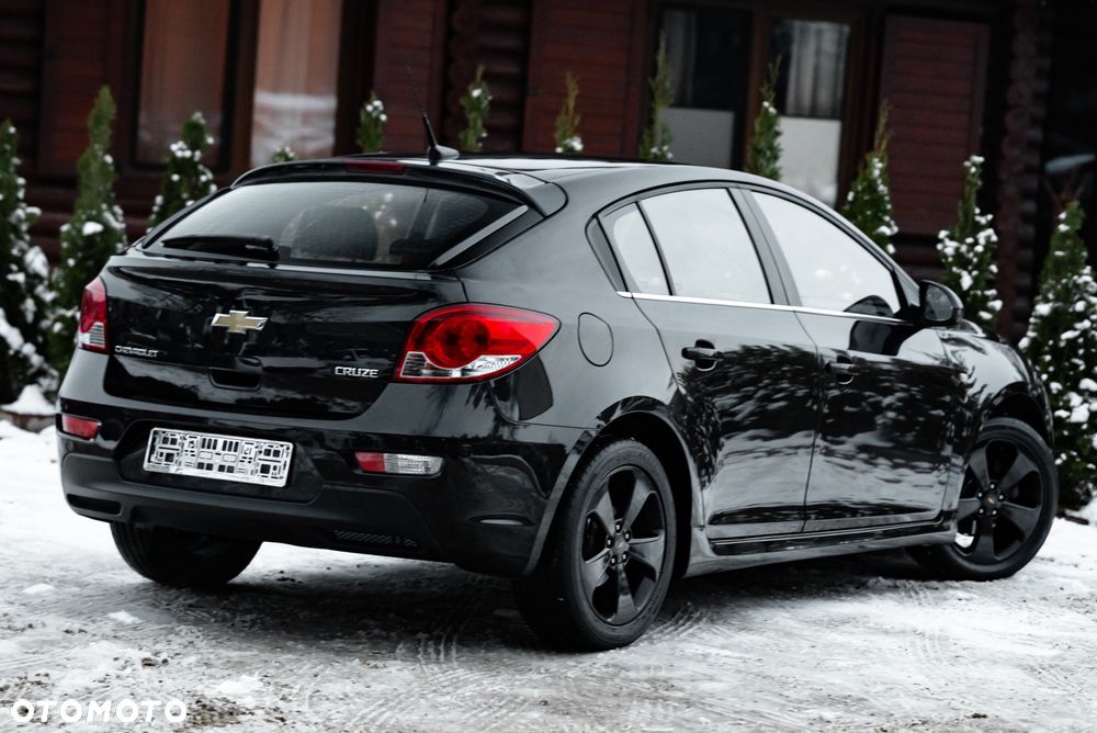 Chevrolet Cruze 1.8 LT - 13