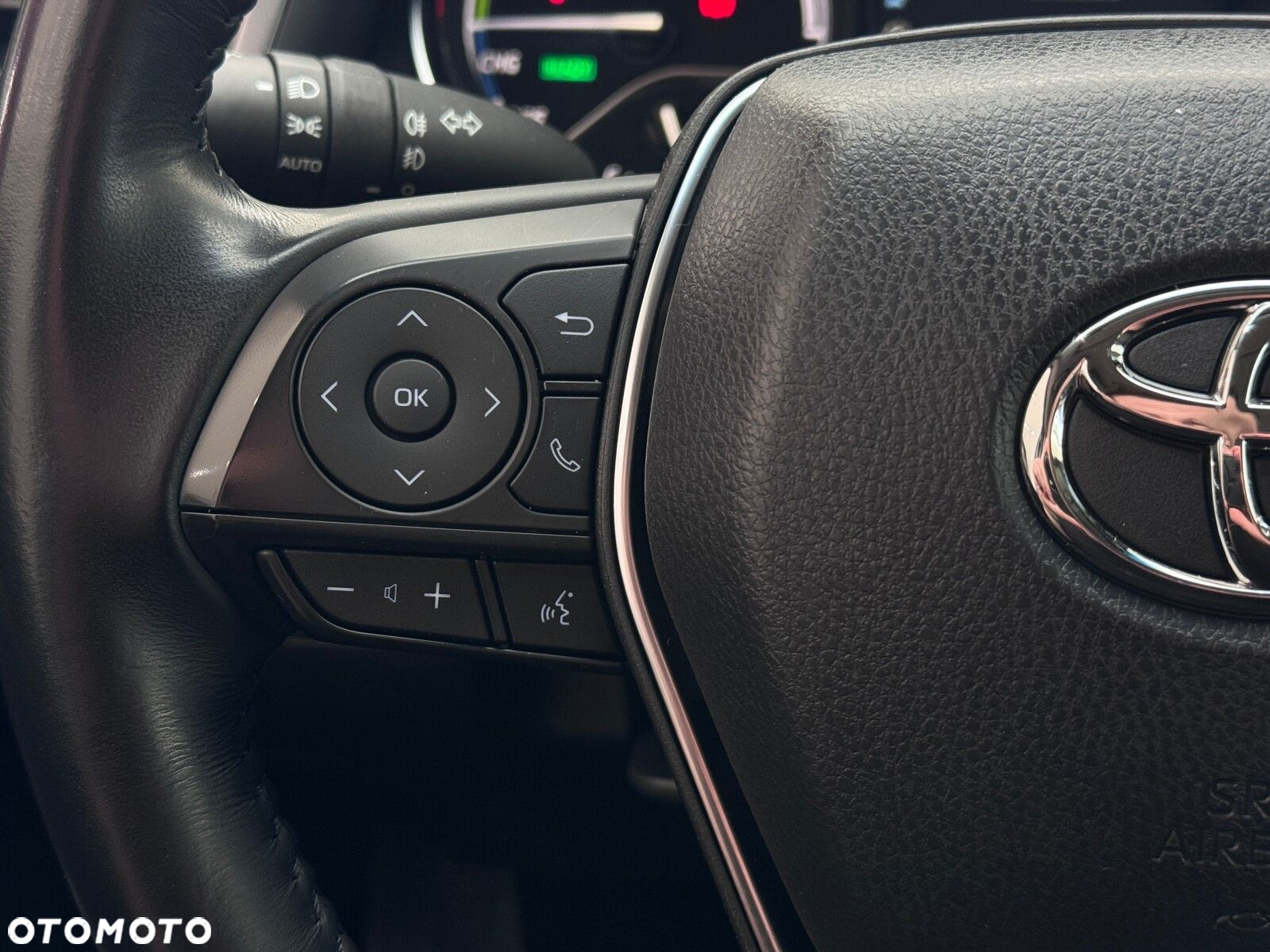 Toyota Camry - 22