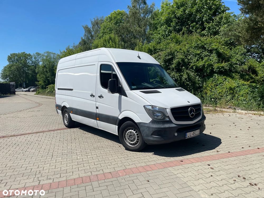 Mercedes-Benz Sprinter - 1
