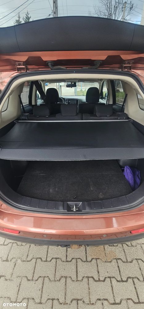 Mitsubishi Outlander 2.2 DID Intense + - 16