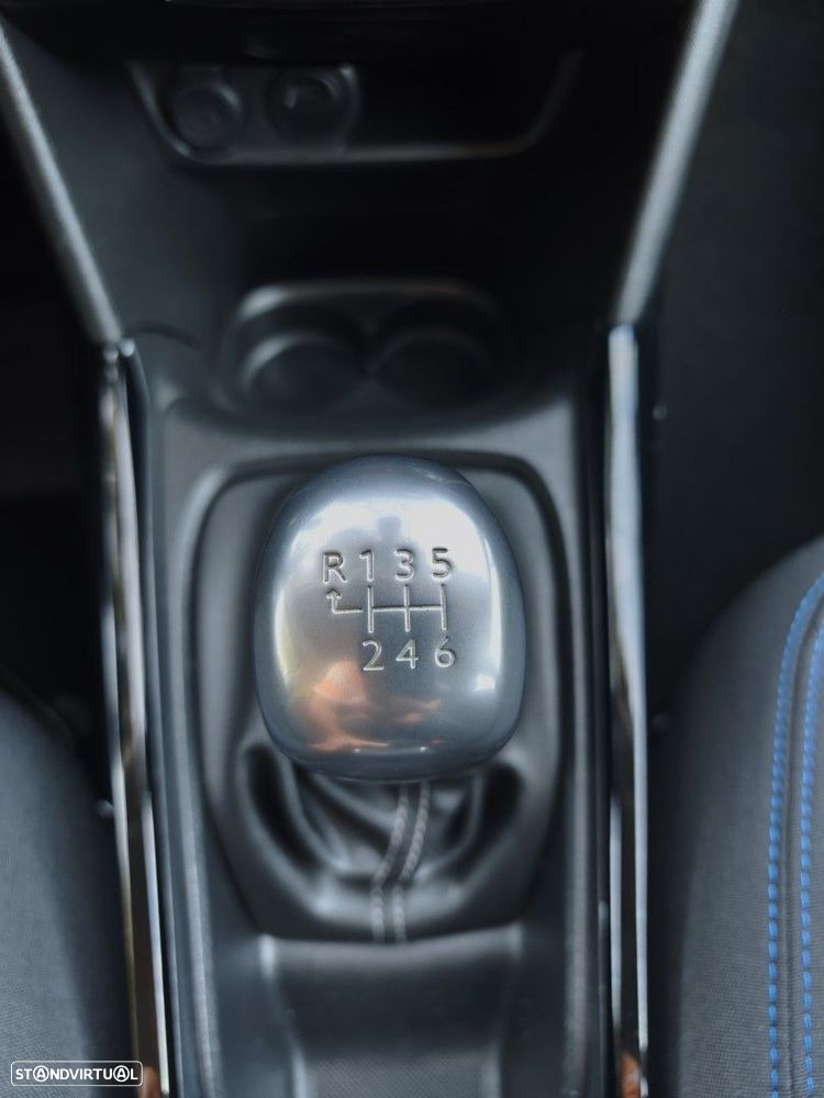 Peugeot 2008 1.2 PureTech Signature - 5