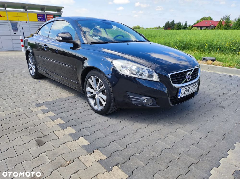Volvo C70 D3 Momentum - 12