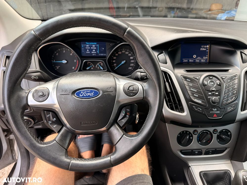 Ford Focus 1.5 TDCi DPF Start-Stopp-System Business - 6
