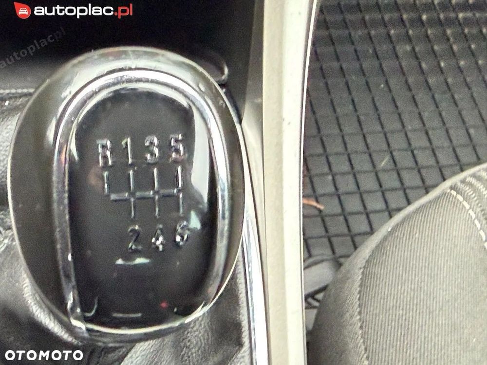 Opel Astra 2011