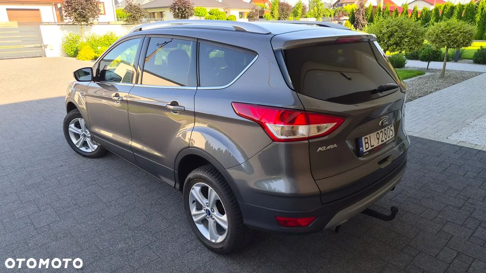 Ford Kuga 1.6 EcoBoost 2x4 Titanium - 3