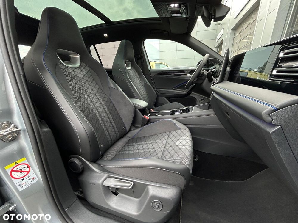 Volkswagen Tiguan - 19
