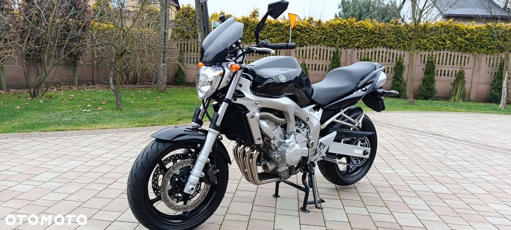 Yamaha FZ6 - 4