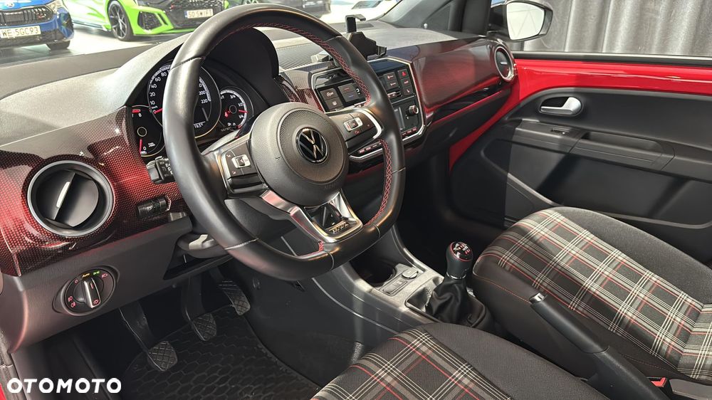 Volkswagen up! 1.0 TSI GTI - 9