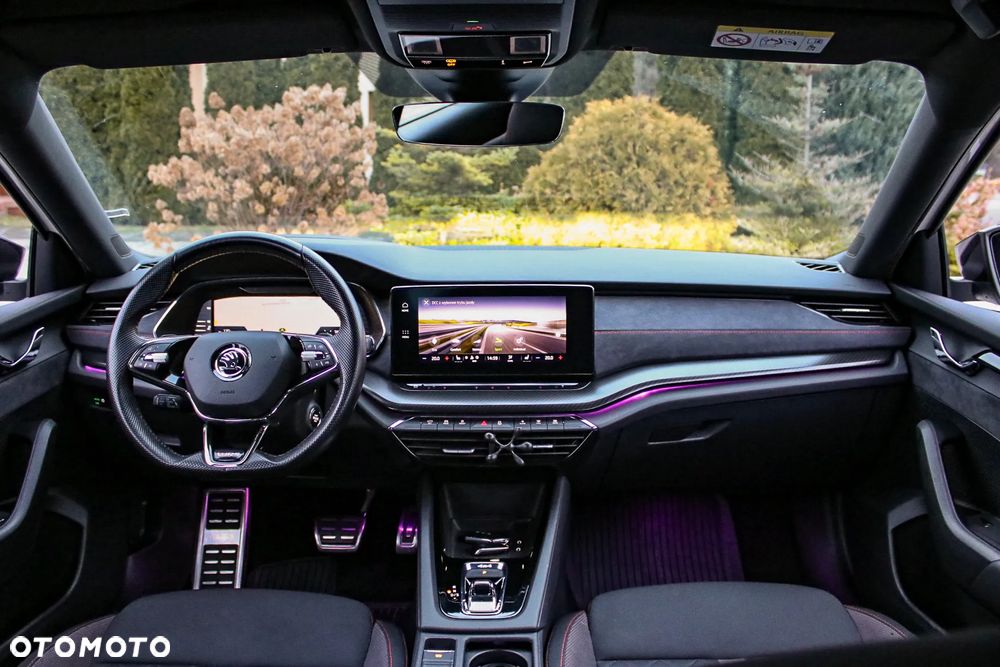 Skoda Octavia 2.0 TDI DSG 4x4 RS Plus - 18