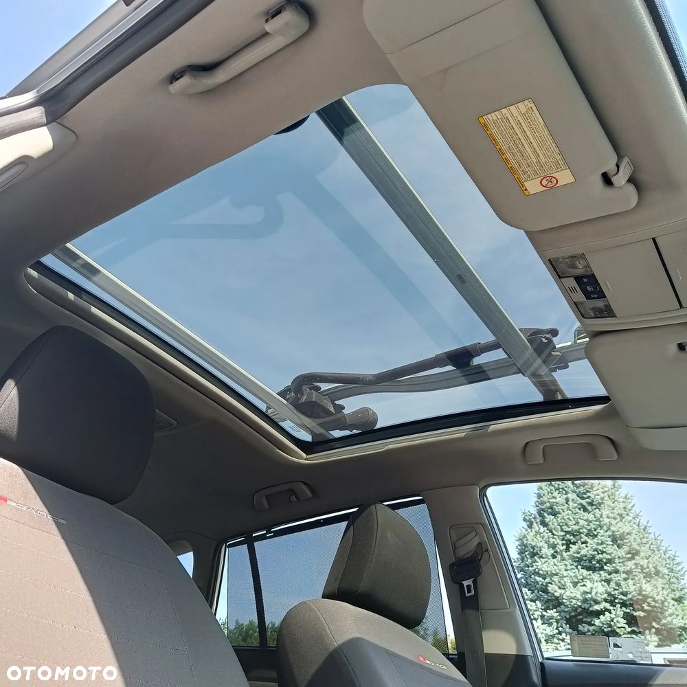 Toyota Verso 2.2 D-CAT Prestige 7os - 16