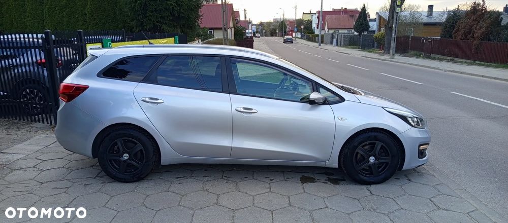 Kia Ceed 1.6 CRDi M - 3