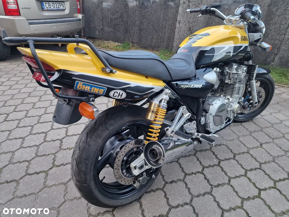 Yamaha XJR - 4
