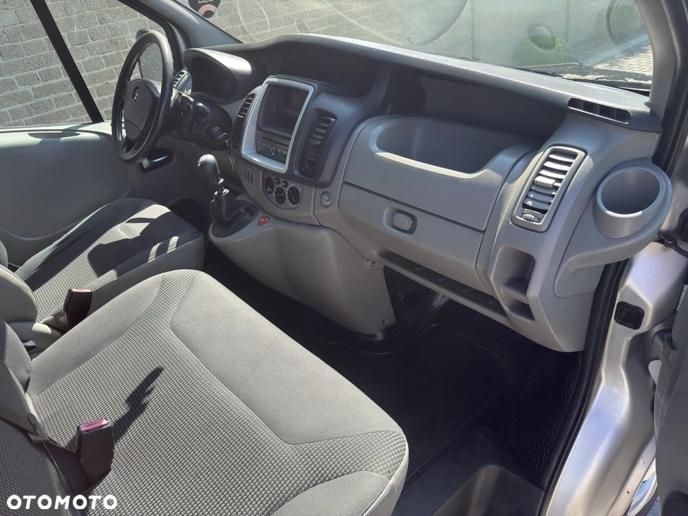 Opel VIVARO - 8