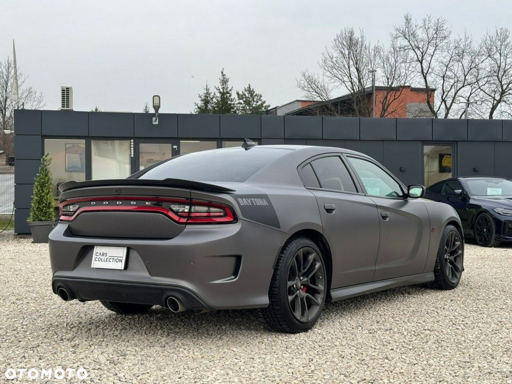 Dodge Charger - 4