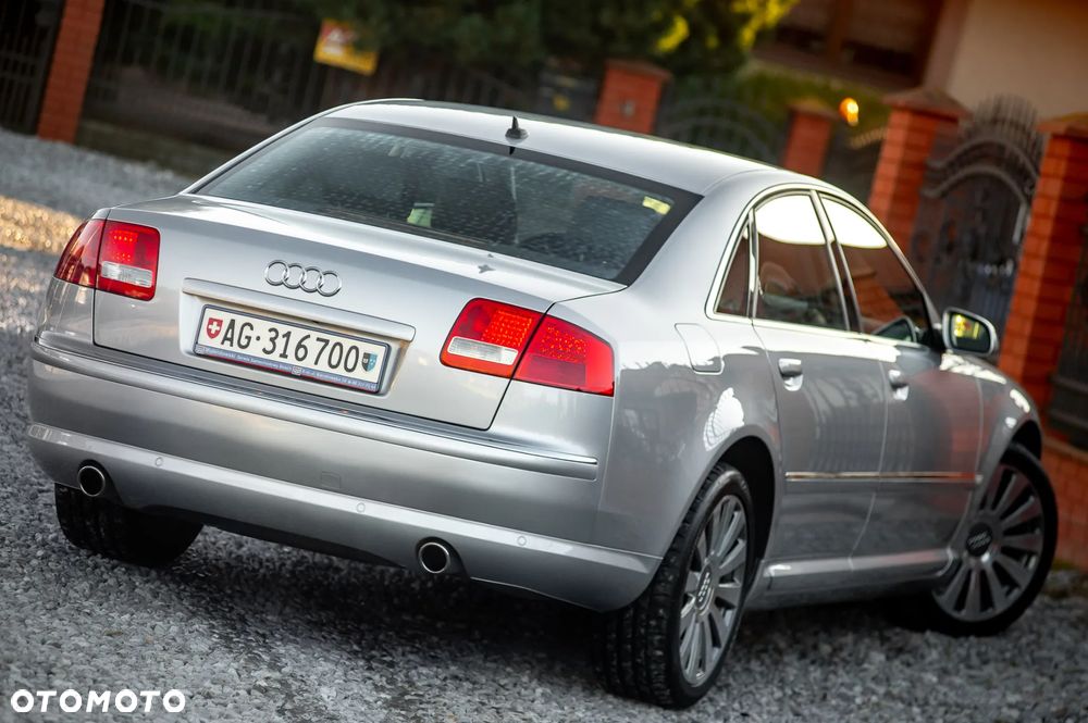 Audi A8 4.2 Quattro - 7