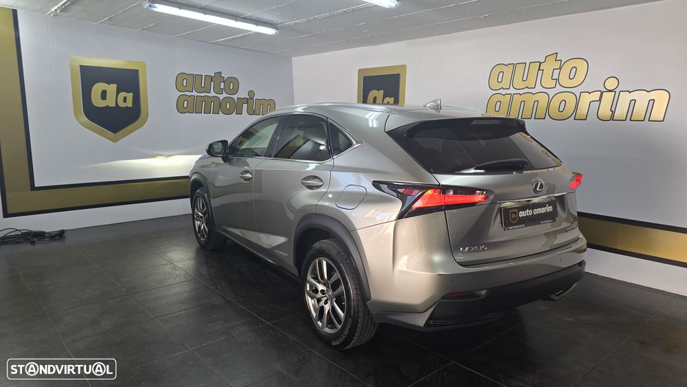 Lexus NX 300h Executive+ - 9