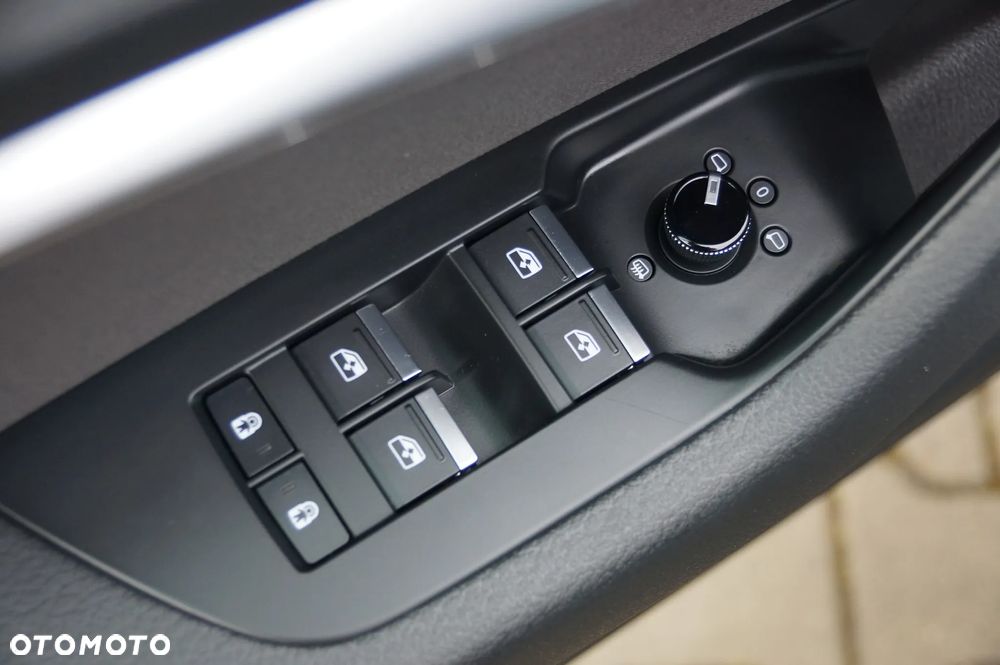 Audi A6 Avant 40 TDI quattro S tronic - 26