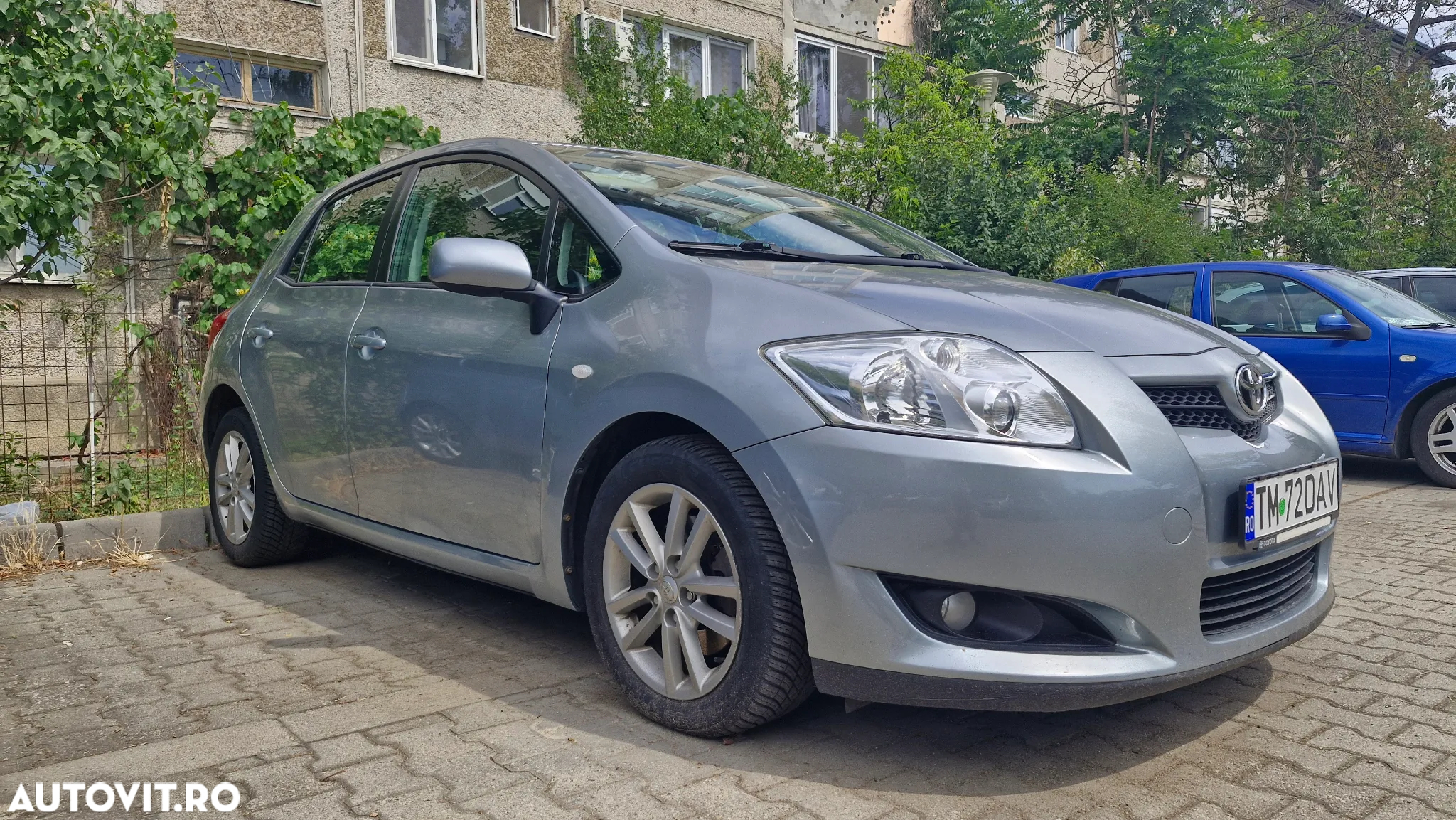 Toyota Auris 2.0 D-4D Luna Plus - 2