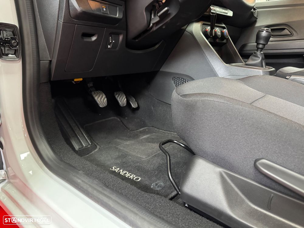 Dacia Sandero 1.0 SCe Essential - 18