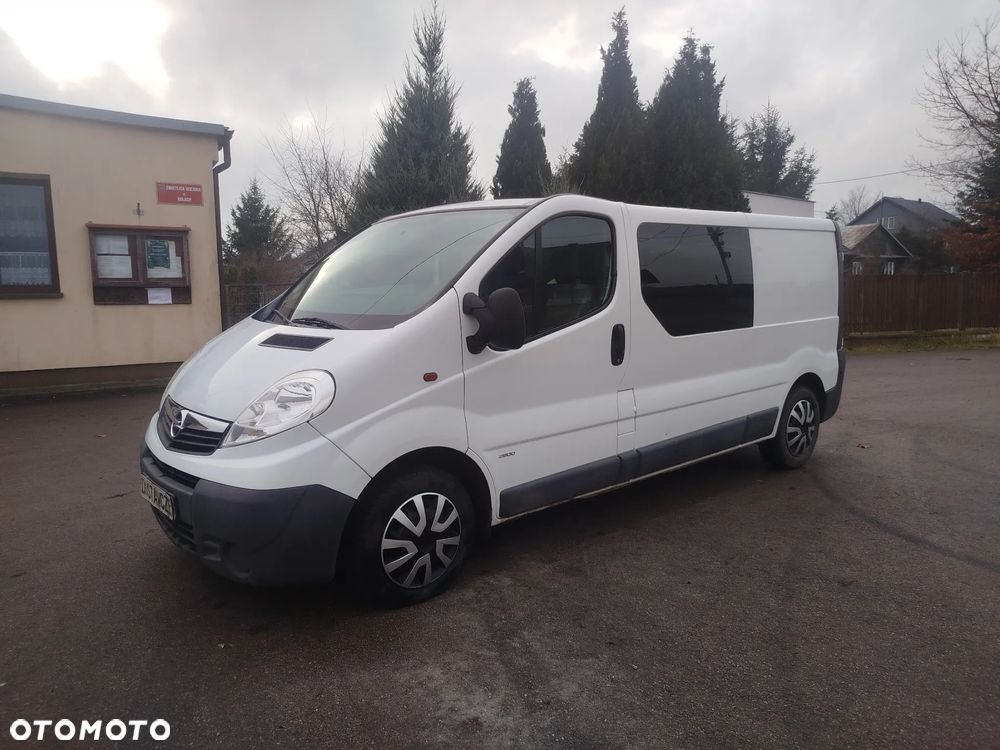 Opel Vivaro - 1