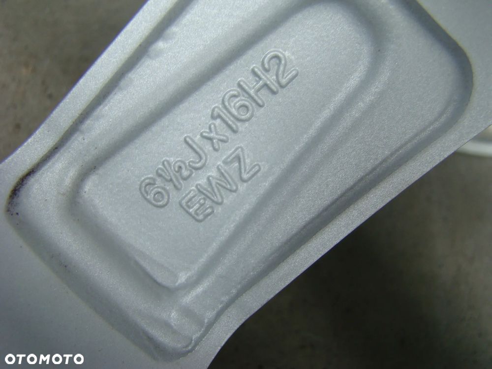a310 Toyota Auris Corolla Avensis Verso Camry Yaris Cross 6,5jx16 czujniki TPMS - 6