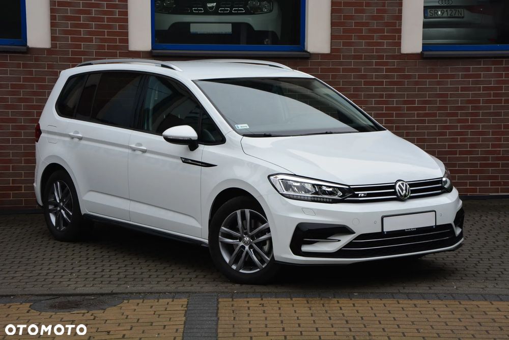 Volkswagen Touran - 12