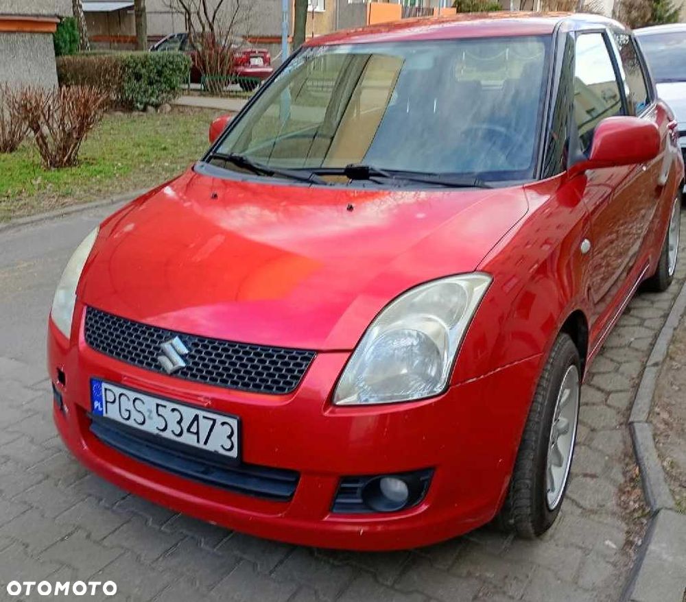 Suzuki Swift - 1