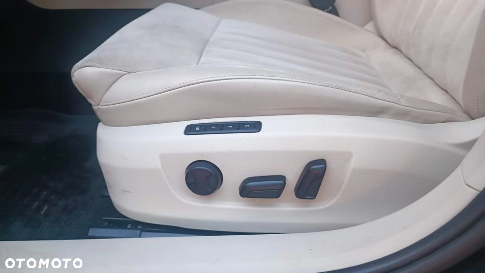 Skoda Superb 2.0 TSI 4x4 L&K DSG - 9