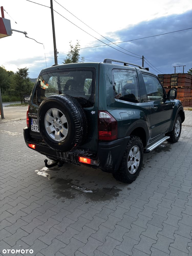 Mitsubishi Pajero - 5
