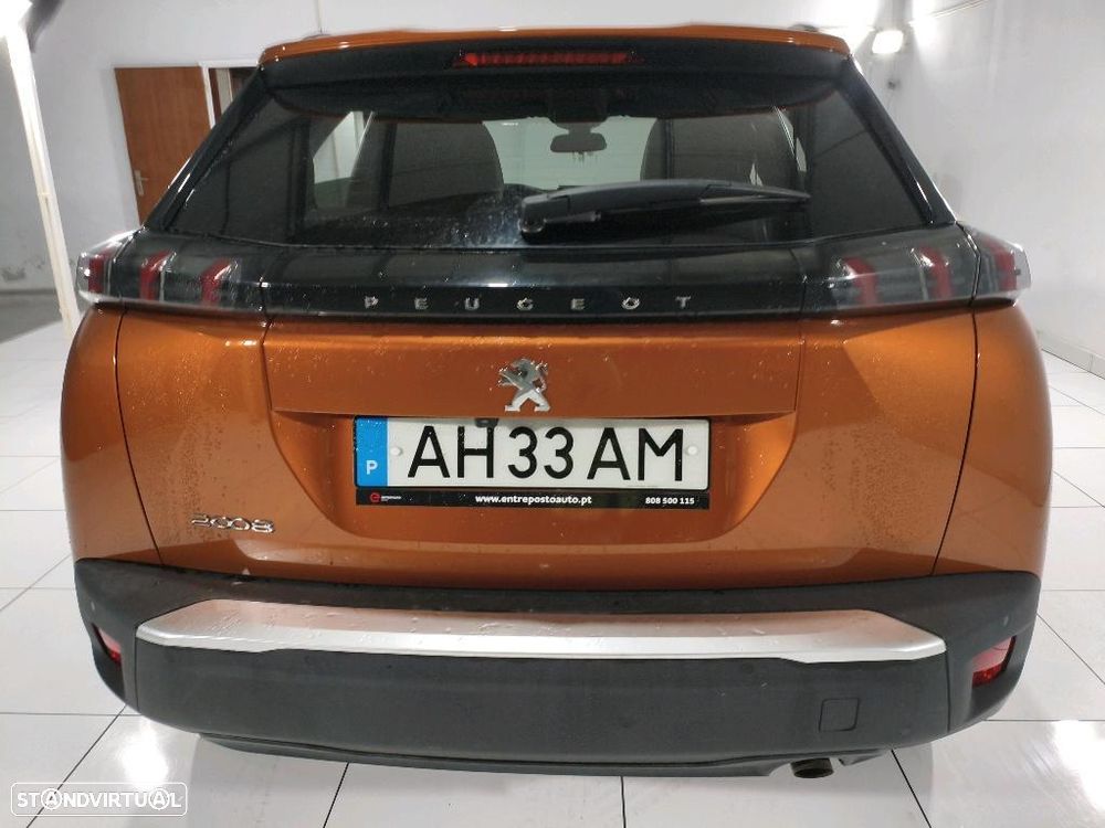 Peugeot 2008 1.2 PureTech Allure Pack - 4