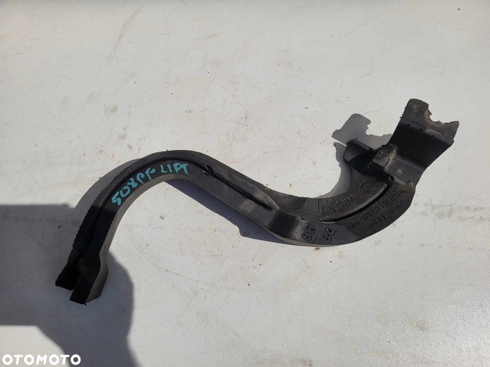 Gąbka pianka zakończenie podszybia prawa Peugeot 508 - 3