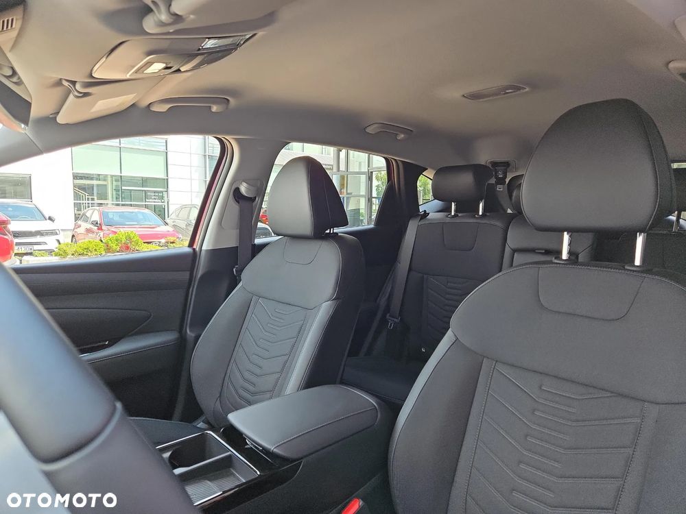 Hyundai Tucson 1.6 T-GDi HEV Executive 2WD - 11