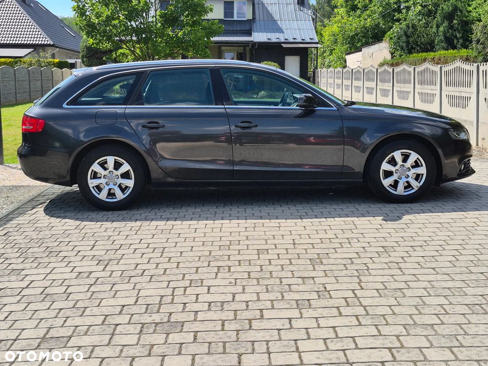 Audi A4 Avant 2.0 TDI DPF Ambition - 5