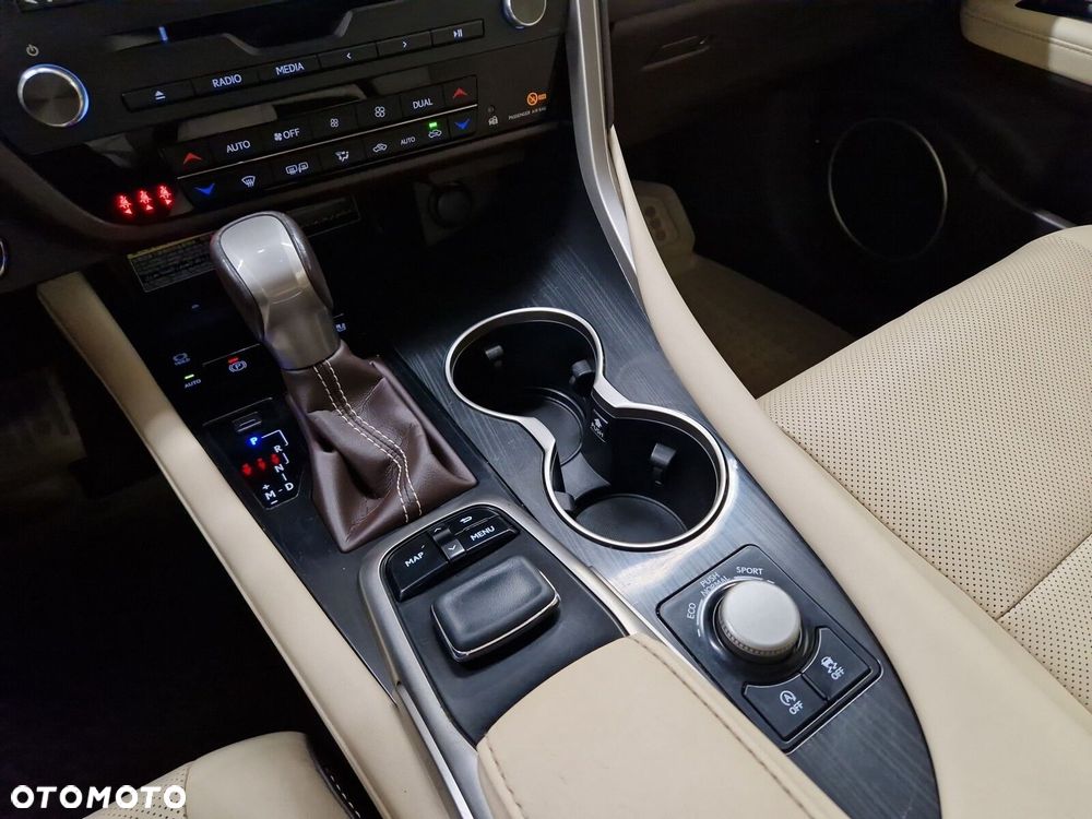 Lexus RX 200t / 300 Elegance MY19 - 17